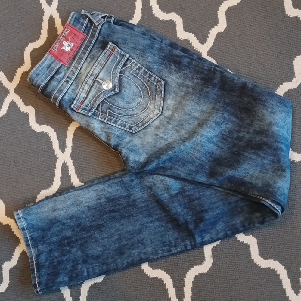 True Religion Slim Straight Jeans in an Acid Wash Women's 29